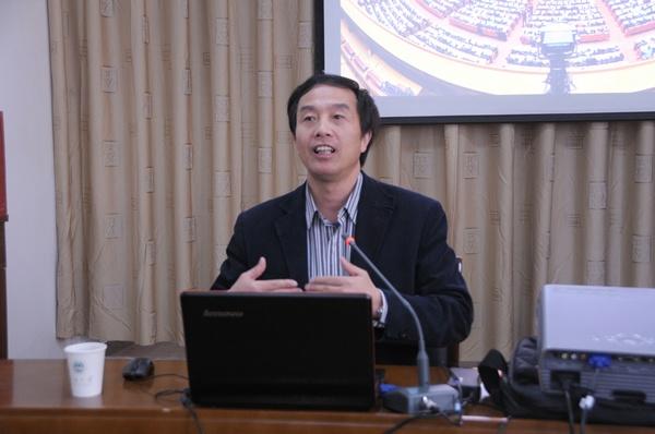 oety歐億召開(kāi)學(xué)習貫徹“兩會(huì )”精神離退休專(zhuān)場(chǎng)報告會(huì )