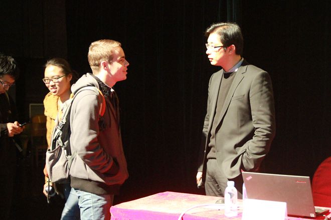 你我的大學(xué)，一切皆有可能——尹健教授走進(jìn)2014級新生轉型教育