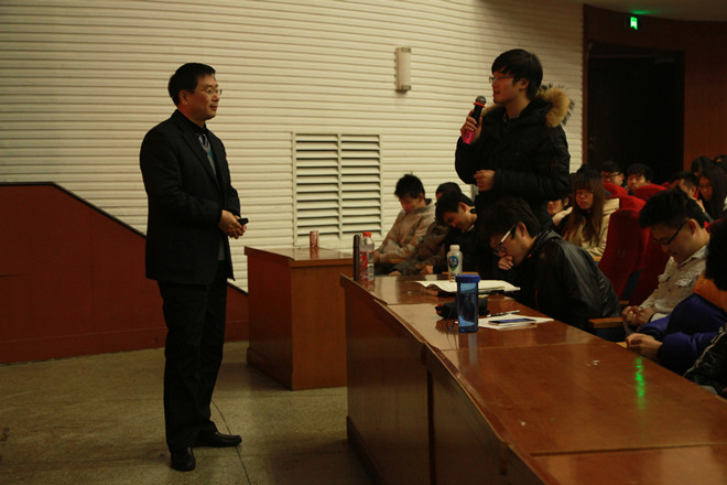 智慧校園 綠色發(fā)展 文化傳承 引領(lǐng)社會(huì )