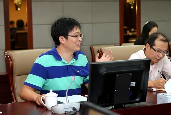 oety歐億2014年下半年“形勢與政策”課集體備課會(huì )舉行