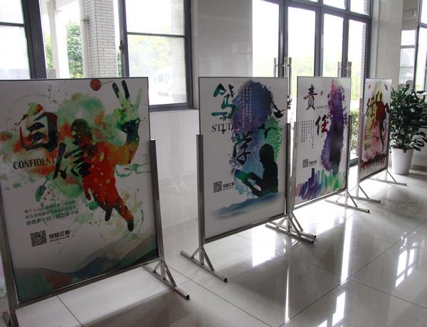 丹桂飄香迎學(xué)子 細微之處見(jiàn)溫情——oety歐億喜迎2014級本科新生入學(xué)