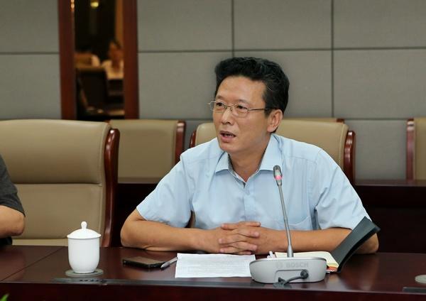 oety歐億2014年下半年“形勢與政策”課集體備課會(huì )舉行