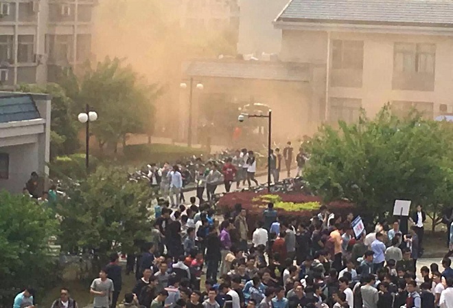 民兵連里練內功  消防演習顯身手